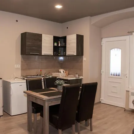 Aranyfuert Vendeghaz